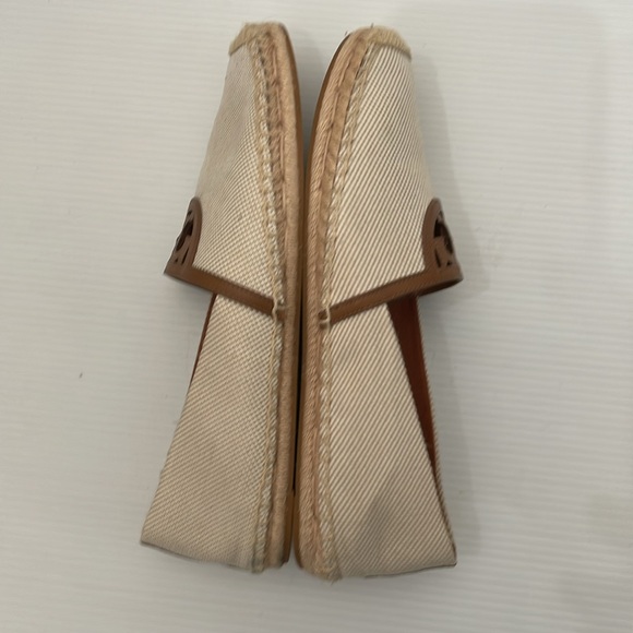 Tory Burch Cream and Brown loafers - Picture 12 of 15